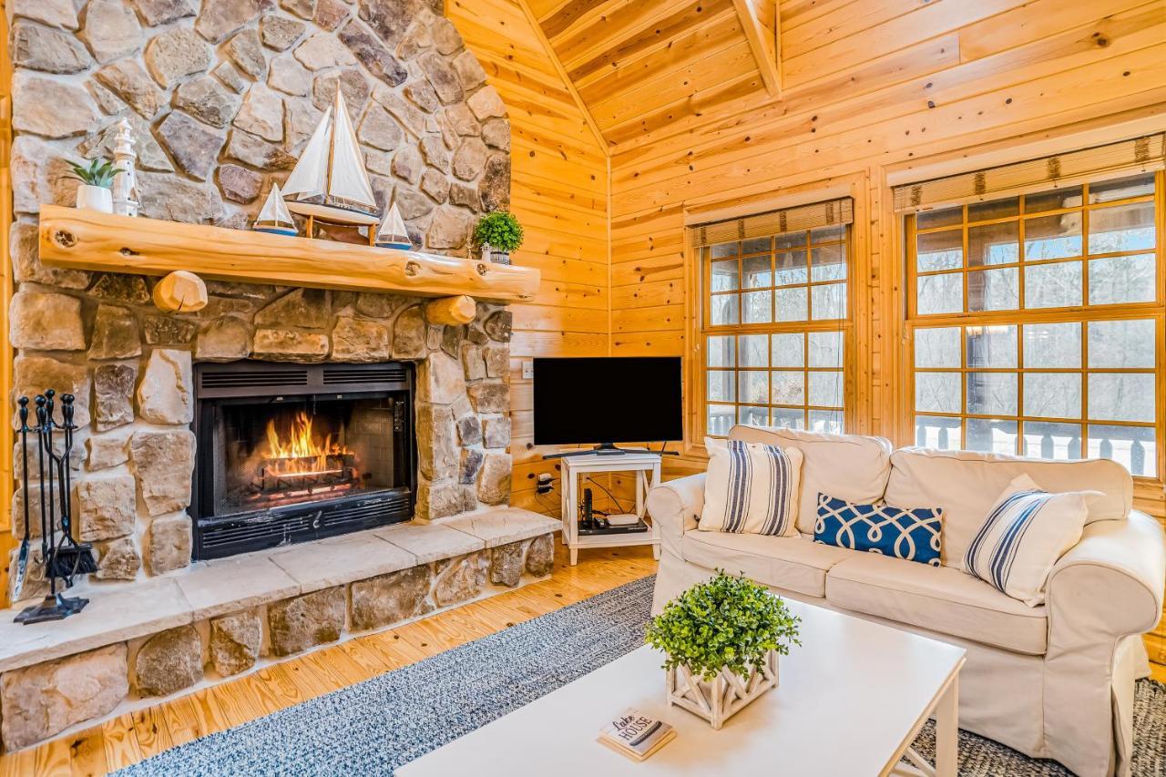 Kingfisher Cove Cabin 19 Saugatuck Exterior photo